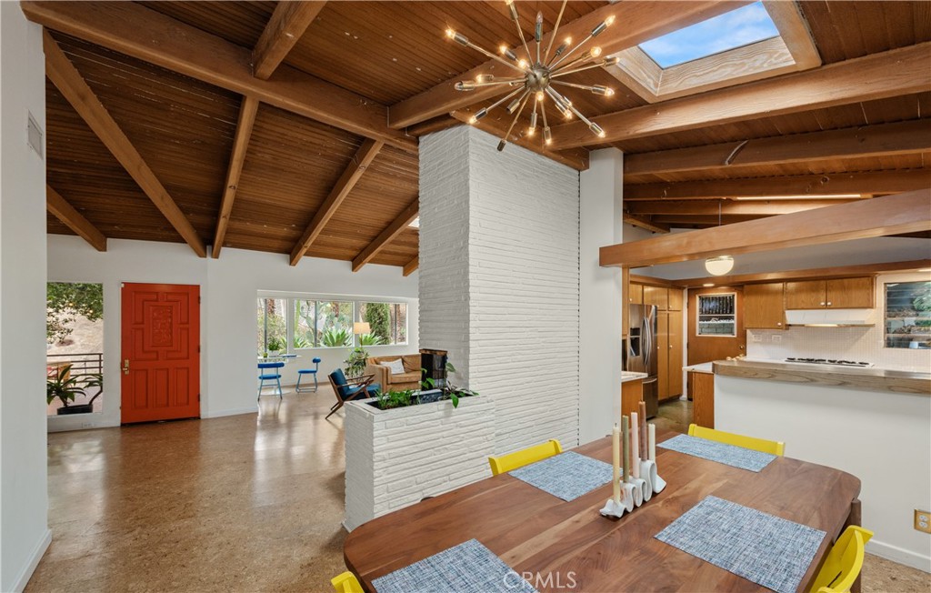 3858 Roble Vista Drive Property Photo 6