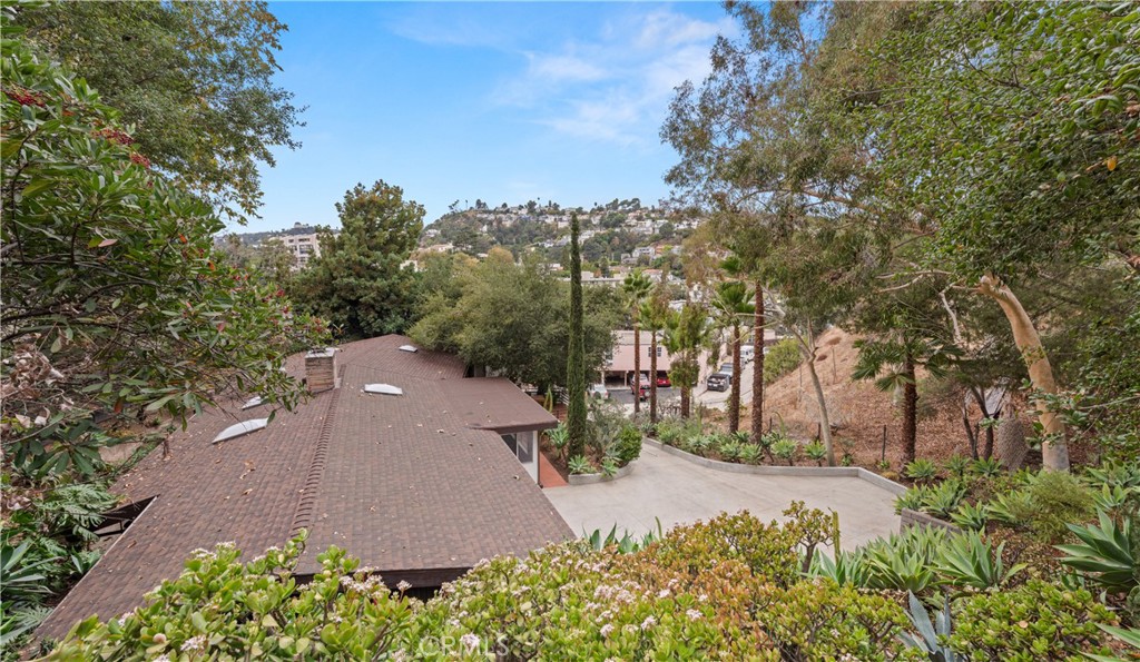 3858 Roble Vista Drive Property Photo 25
