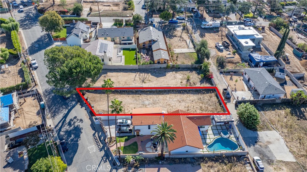 228 W Loma Alta Property Photo 4