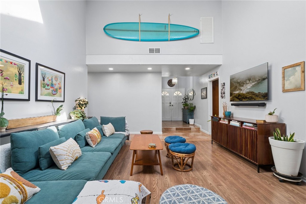 25303 Via Calinda Property Photo 6