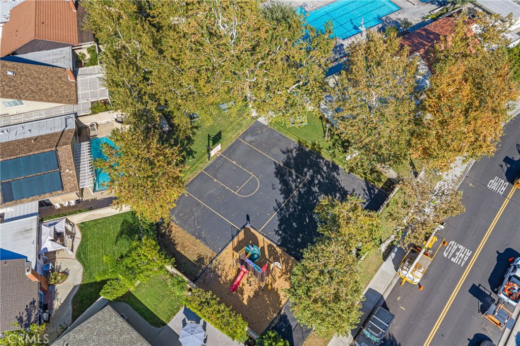 25303 Via Calinda Property Photo 25