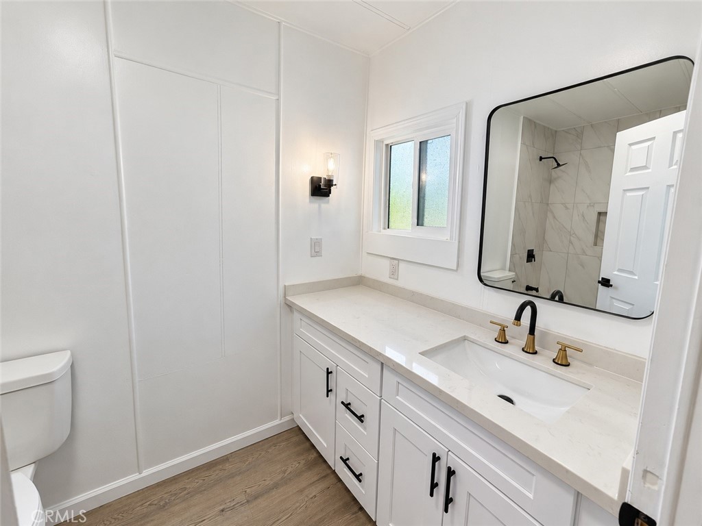 5711 Columbia Way 180 Property Photo 10