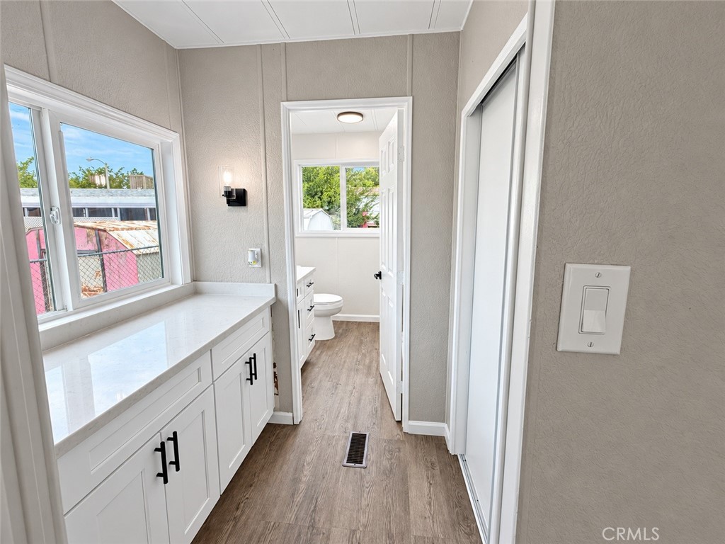 5711 Columbia Way 180 Property Photo 14