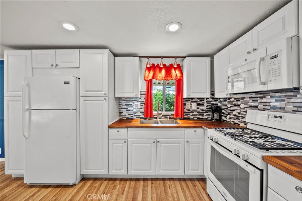 1550 Rory 86 Property Photo 10