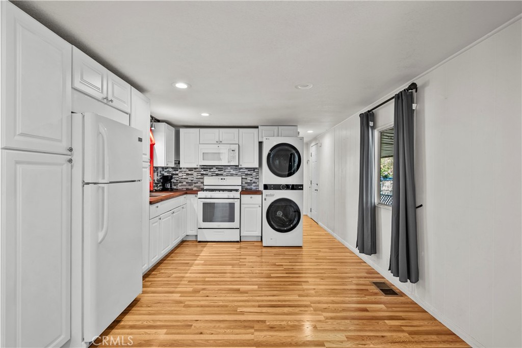 1550 Rory 86 Property Photo 11