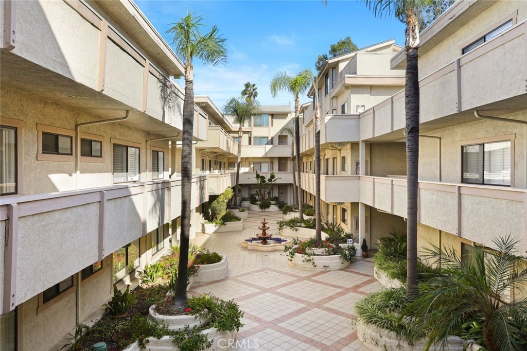 14050 Magnolia Boulevard 213 Property Photo 24