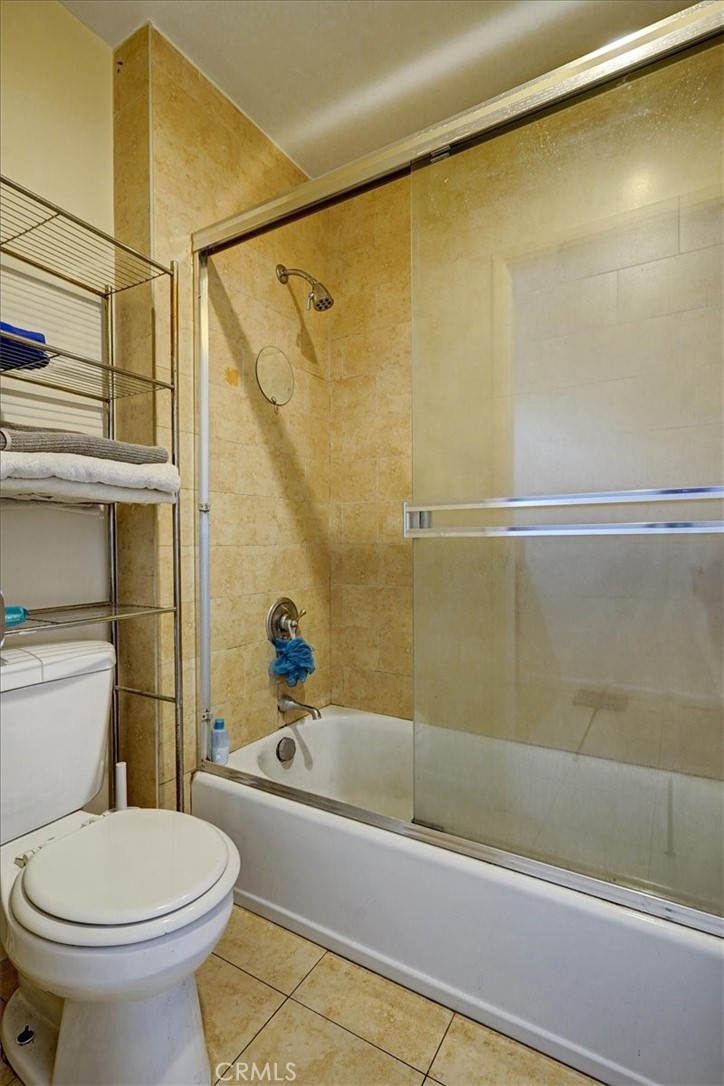 20327 Saticoy Property Photo 8