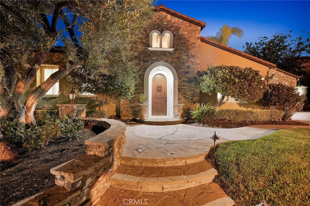 26584 Oak Terrace Place Property Photo 3