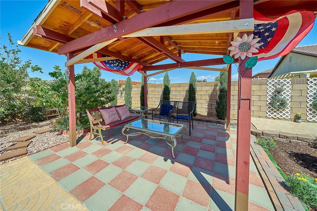43521 Blossom Property Photo 22