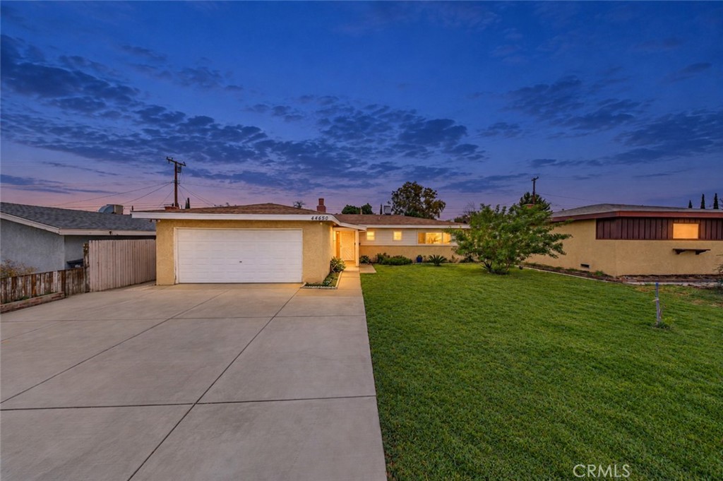 44650 2nd Street E Property Photo 1