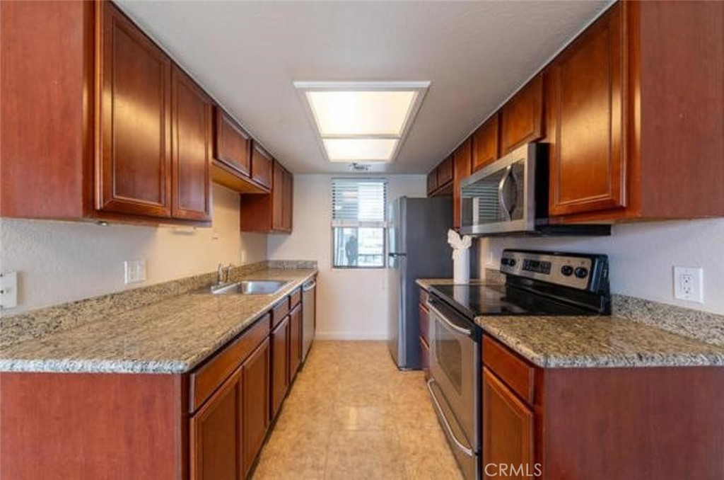 43376 Cook Street 168 Property Photo 11