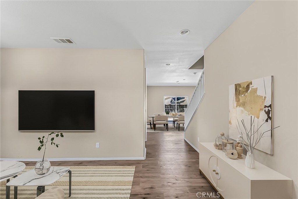 15077 Mateo Prado Property Photo 4