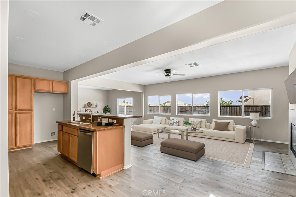 15077 Mateo Prado Property Photo 28