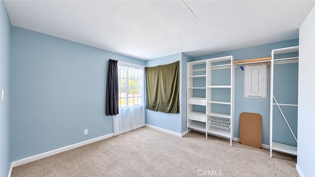43847 2nd E Property Photo 18