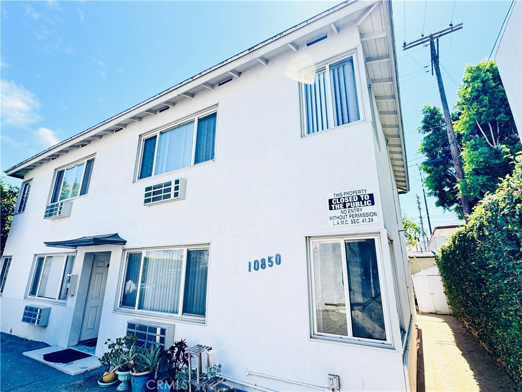 10850 Landale St 1 Property Photo 1