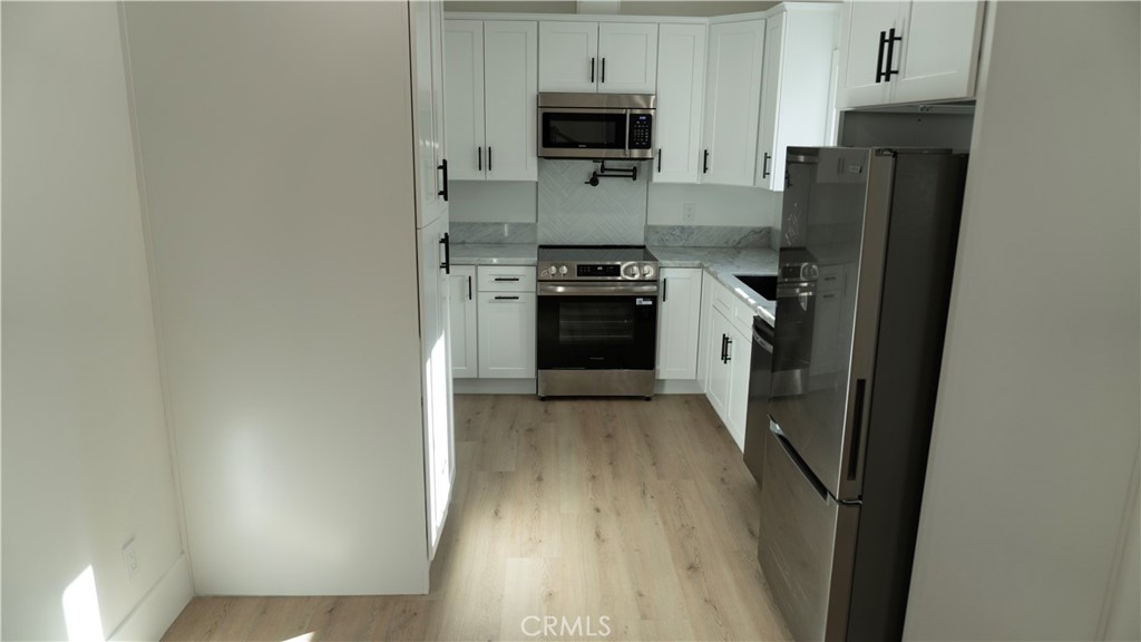 19146 Schoenborn Street Property Photo 2