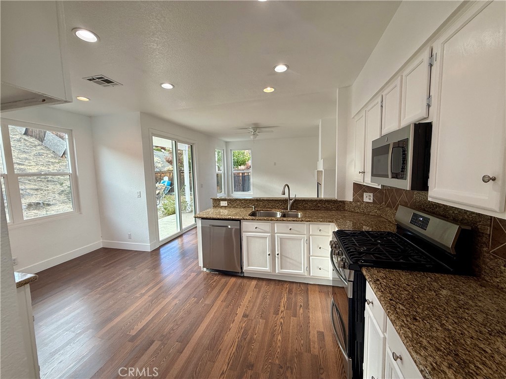 2728 Redington Property Photo 3