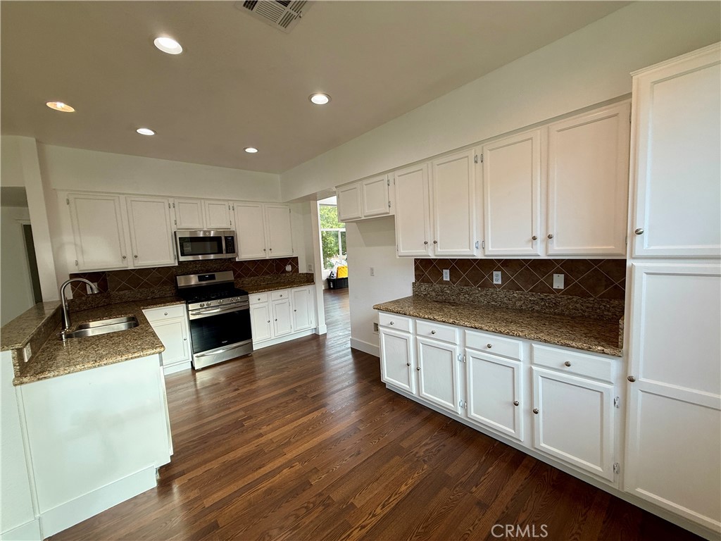 2728 Redington Property Photo 5