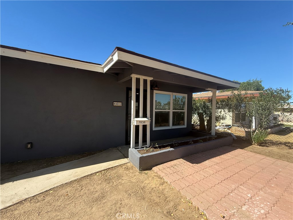 44311 Cedar Avenue Property Photo 2