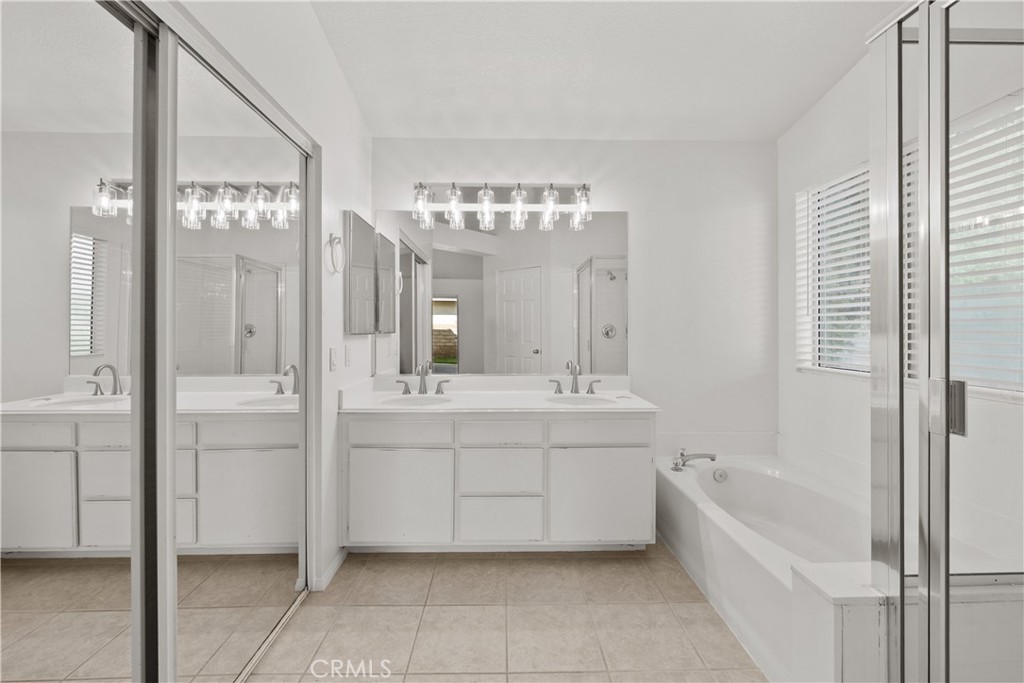 27683 Ron Ridge Property Photo 22