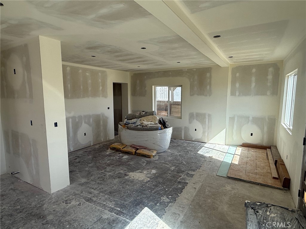 3401 110th Street Property Photo 4