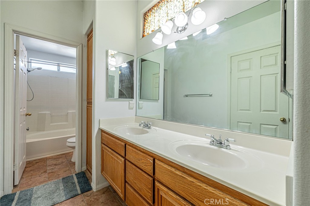 9020 Redwood Boulevard Property Photo 17
