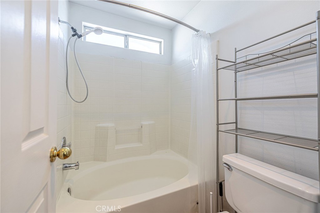 9020 Redwood Boulevard Property Photo 18