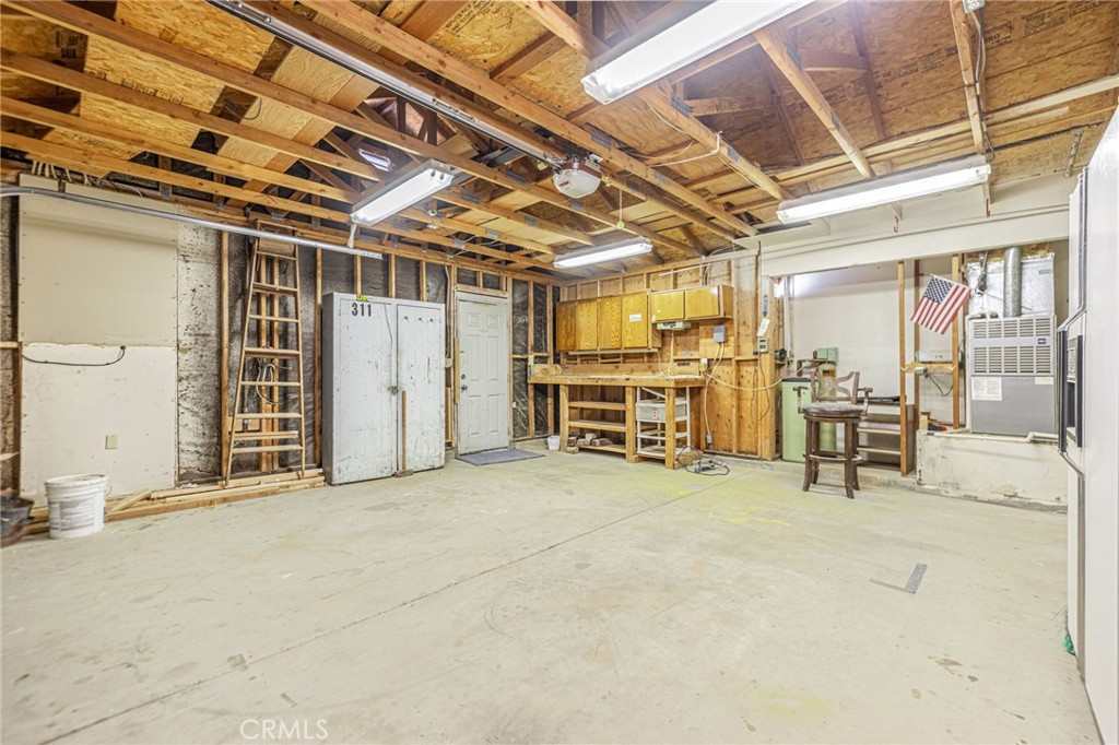 9020 Redwood Boulevard Property Photo 28
