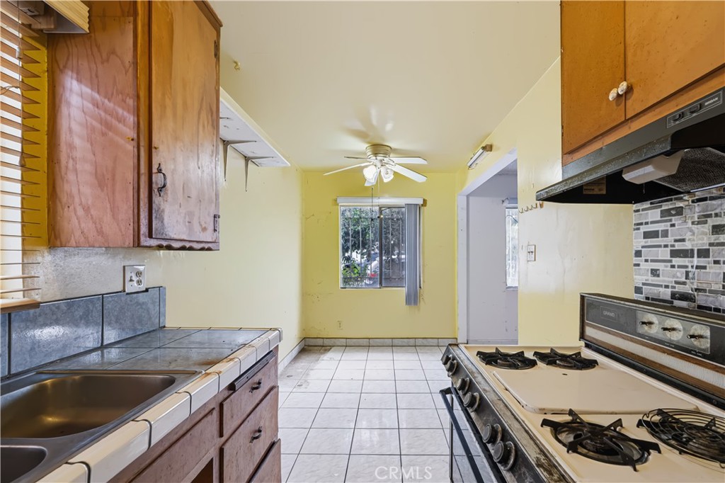 179 E Norton Property Photo 4