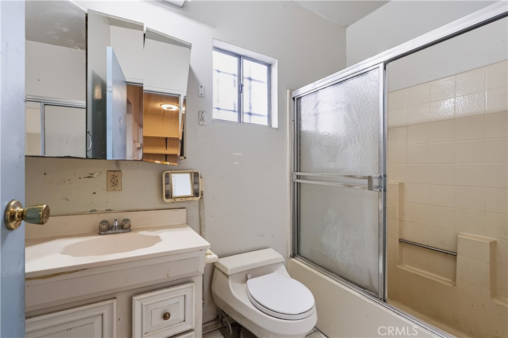179 E Norton Property Photo 11