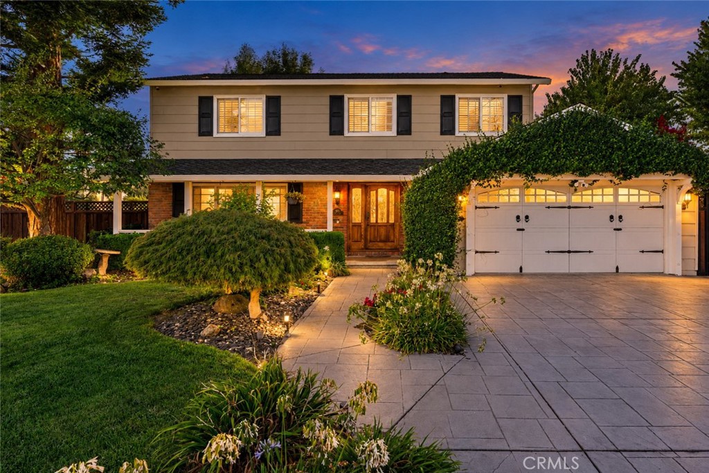 434 Devon Court Property Photo 1