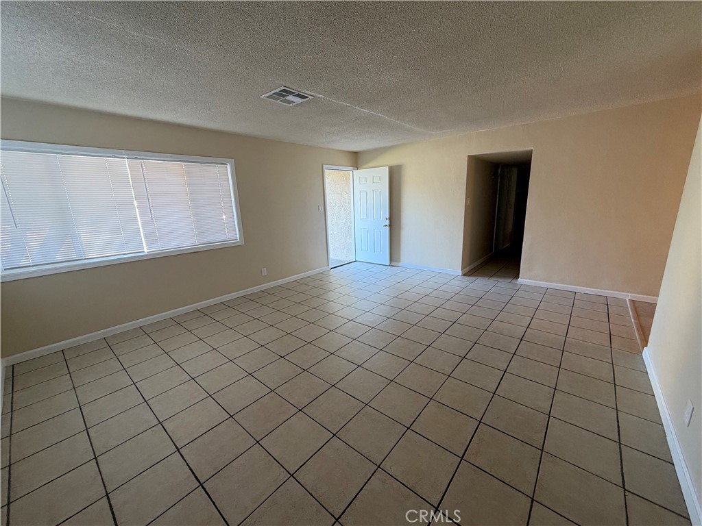 4213 Kenny Street Property Photo 4