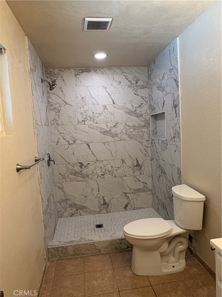 4213 Kenny Street Property Photo 16