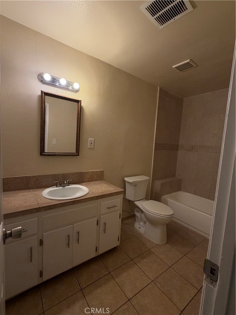 4213 Kenny Street Property Photo 17