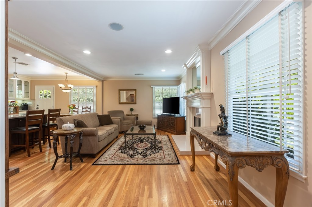 5901 Cahill Avenue Property Photo 3
