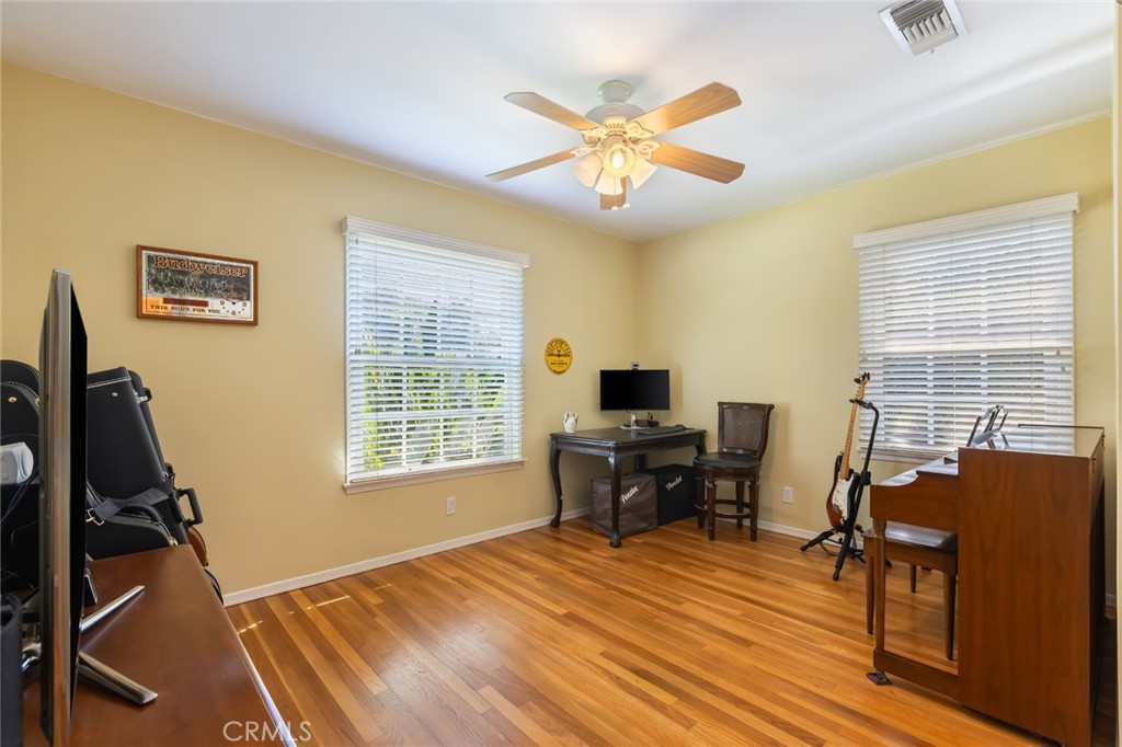 5901 Cahill Avenue Property Photo 23