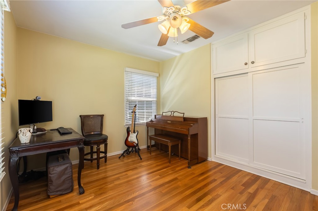 5901 Cahill Avenue Property Photo 24