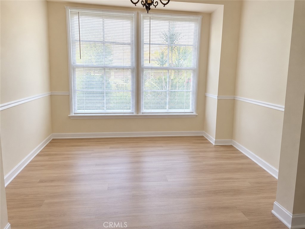 14418 Lorne Property Photo 3
