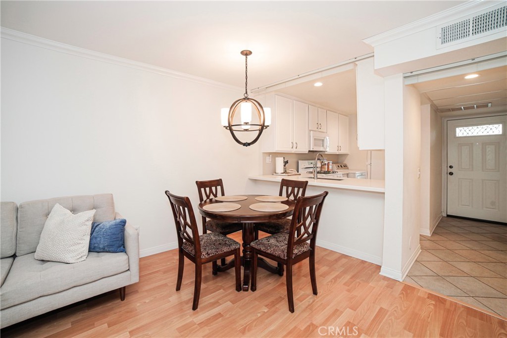 7111 Farralone Avenue 95 Property Photo 7