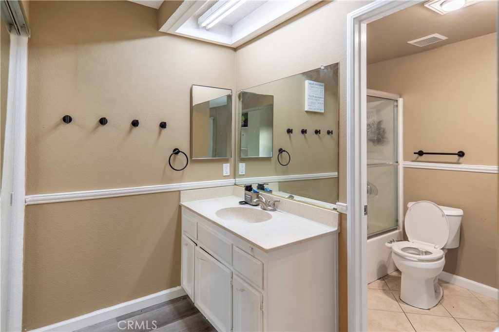 1260 E La Palma Property Photo 14