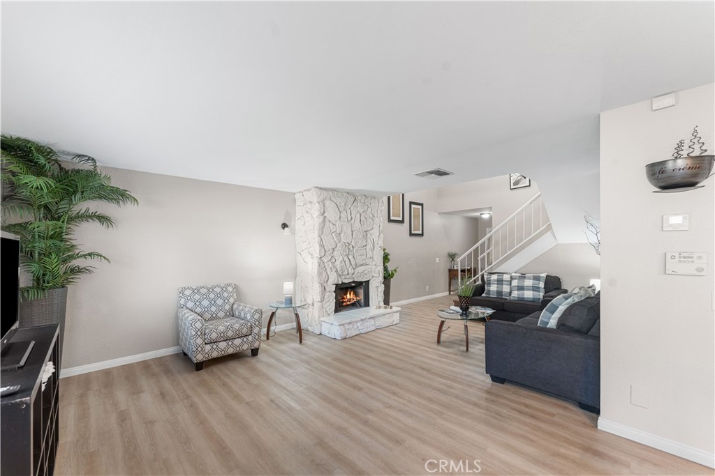 215 Hawk Property Photo 15