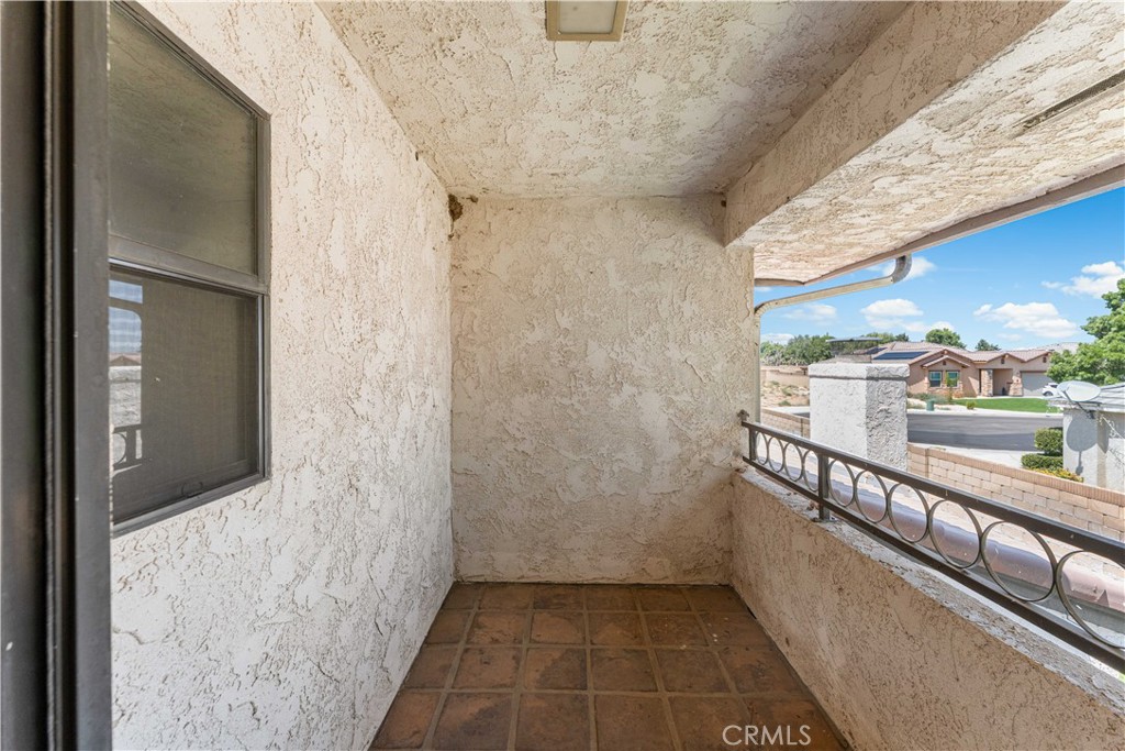 215 Hawk Property Photo 34