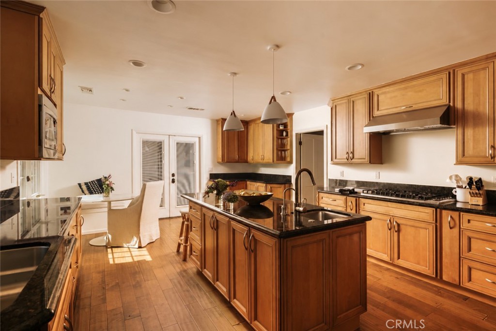 16206 Morrison Street Property Photo 16