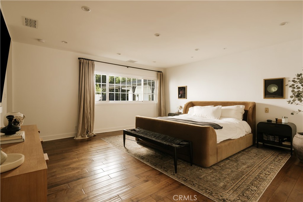 16206 Morrison Street Property Photo 22
