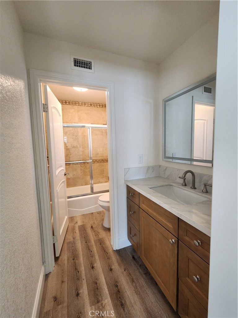 168 Greenmoor 72 Property Photo 16
