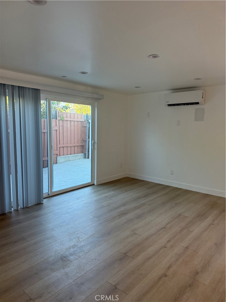 5751 Bianca Property Photo 3