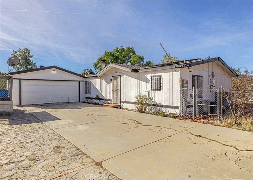 32418 Crown Valley Property Photo 1