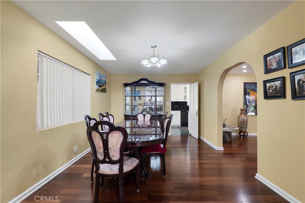 8644 Jellico Avenue Property Photo 13