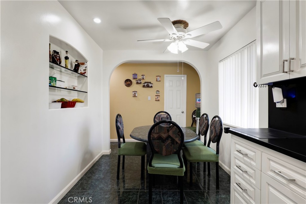 8644 Jellico Avenue Property Photo 17