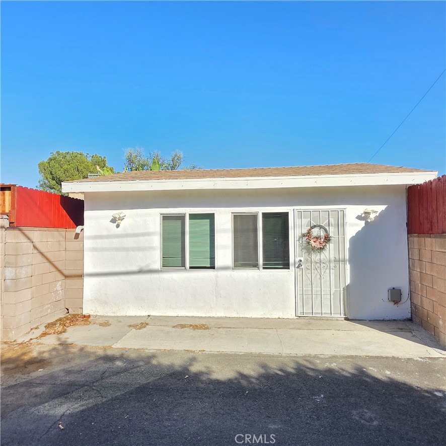 6623 Woodlake Avenue Property Photo 1